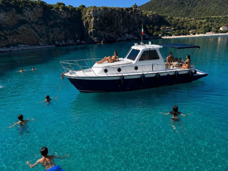 Location bateau aztec Crestline à Cefalù sur Samboat
