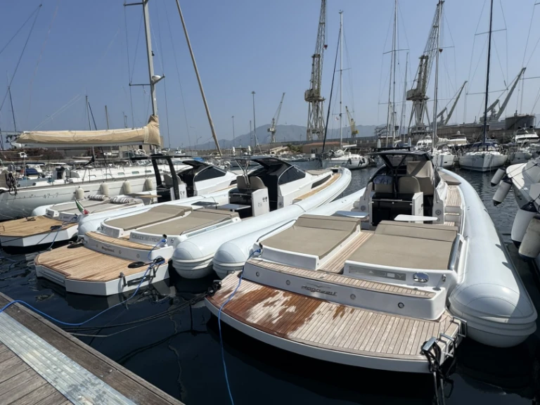 Location bateau Magazzu MX-13 coupè à Palerme sur Samboat