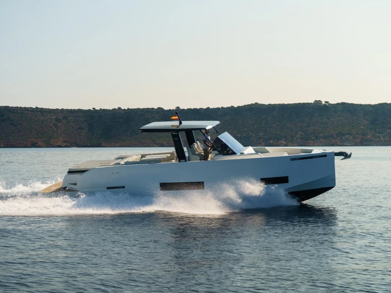 Bateau à moteur à louer à Palma de Majorque au meilleur prix