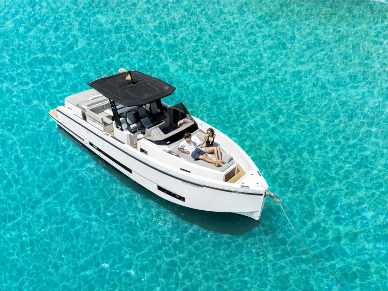 Louer Bateau à moteur avec ou sans skipper DE ANTONIO Yachts à Palma de Majorque