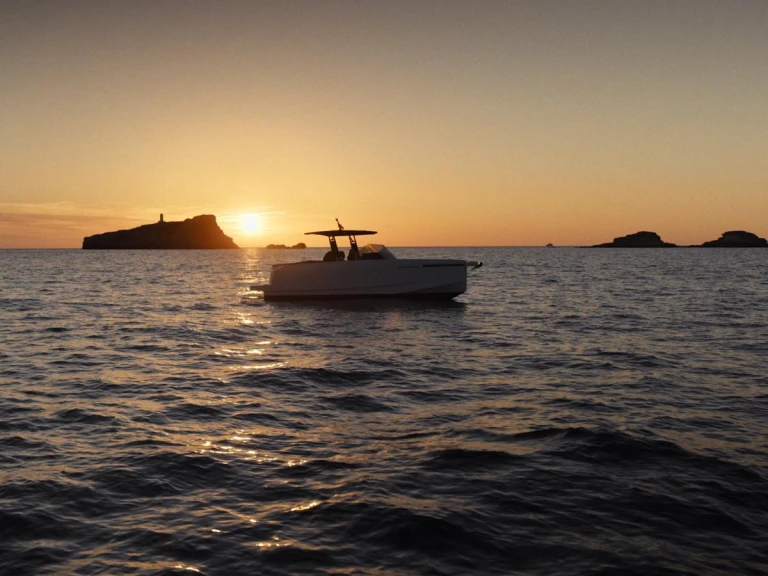 Louez un DE ANTONIO Yachts D29 Open à Palma de Majorque