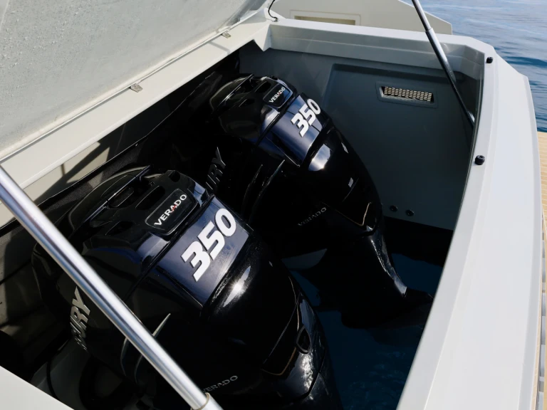 Location bateau DE ANTONIO Yachts D36 Open  à Palma de Majorque sur Samboat