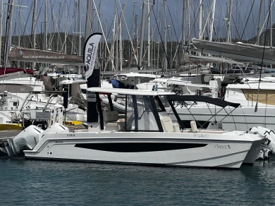 Ein Aquila 28 Molokai mieten in Le Marin