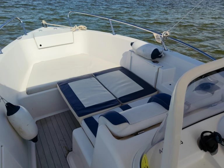 Location Bateau à moteur Quicksilver avec permis