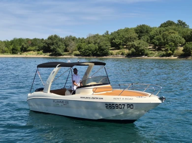 T.A.MARE Flame te huur van particulier of professional in Poreč