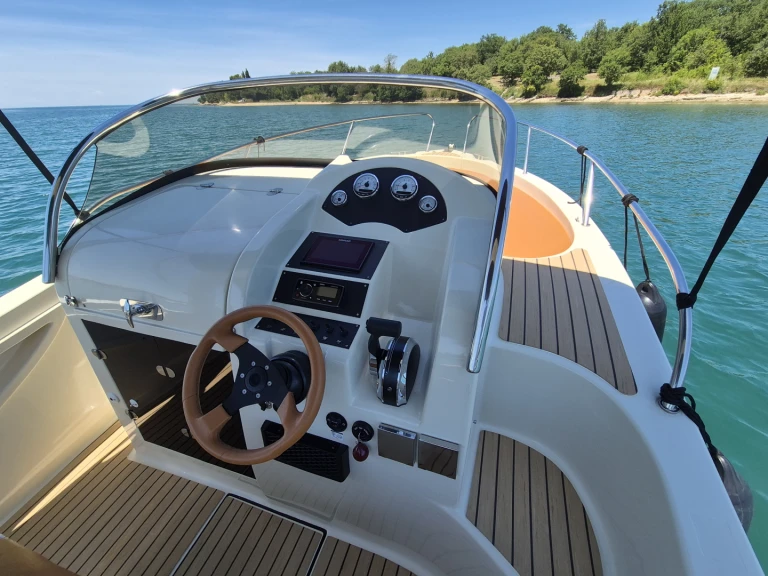 Location Bateau à moteur à Poreč - T.A.MARE Flame