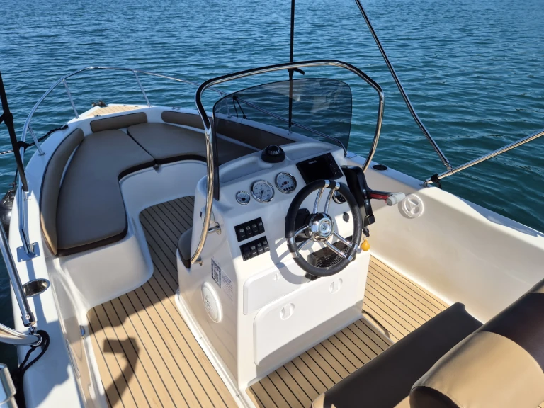Location bateau Poreč pas cher 19 Open