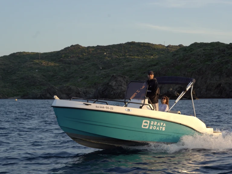 Louez un BravaBoats BF 470 à Roses