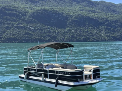 Hire a HURRICANE fundeck 190 Aix-les-Bains