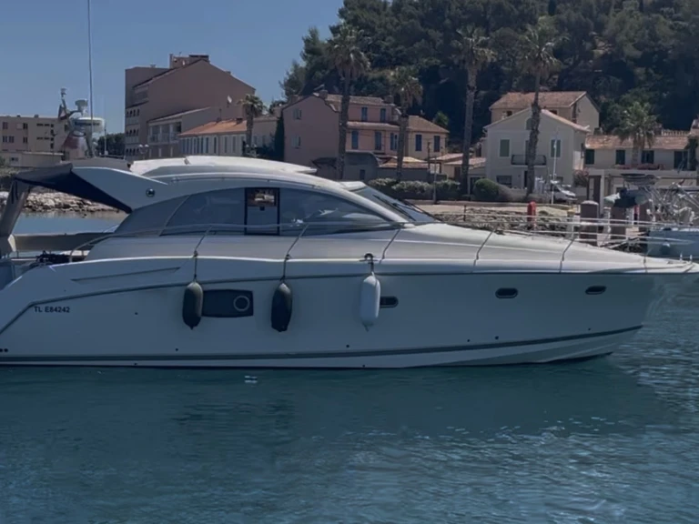 Jeanneau Prestige 440 S a louer à Toulon