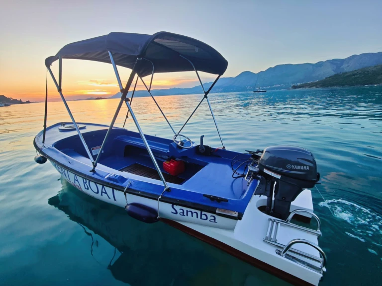 Bateau à moteur à louer à Cavtat au meilleur prix