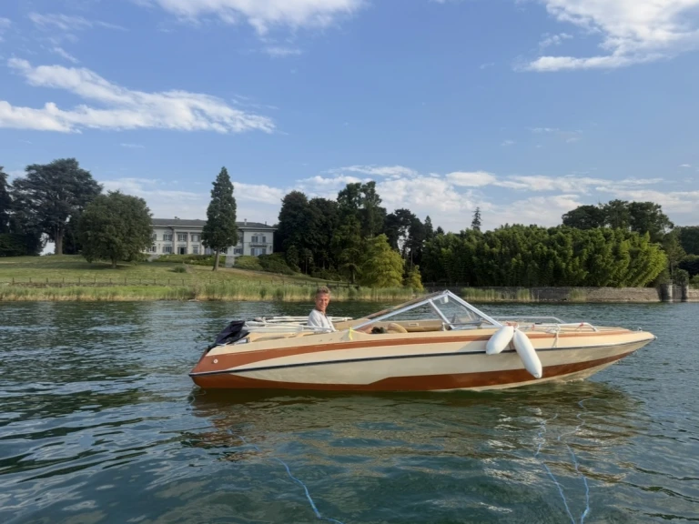 Glastron SSV 164 a louer à Stresa