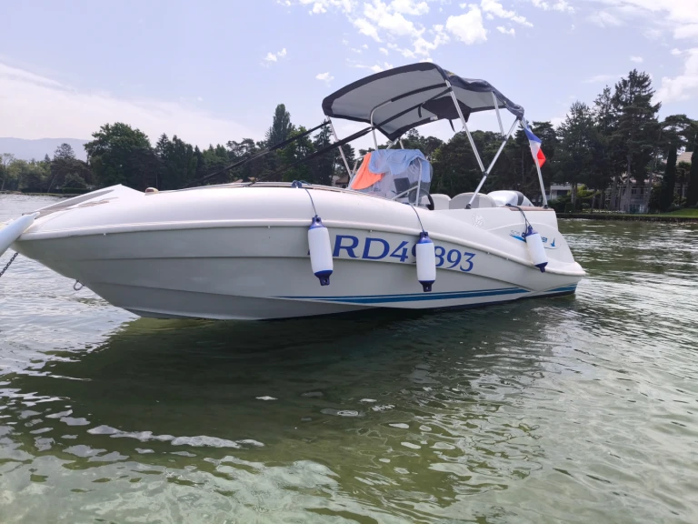 Location Bateau à moteur Quicksilver avec permis