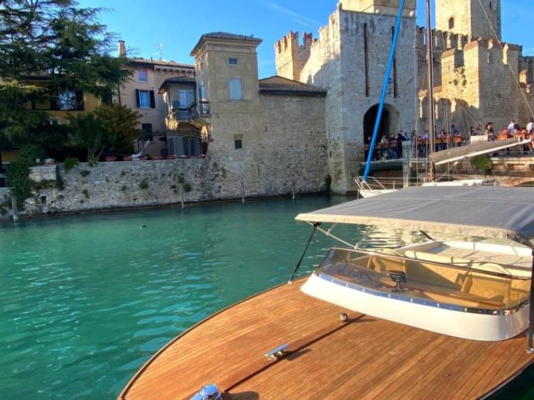 Location à Sirmione - Ilver JUNIOR 22 sur SamBoat