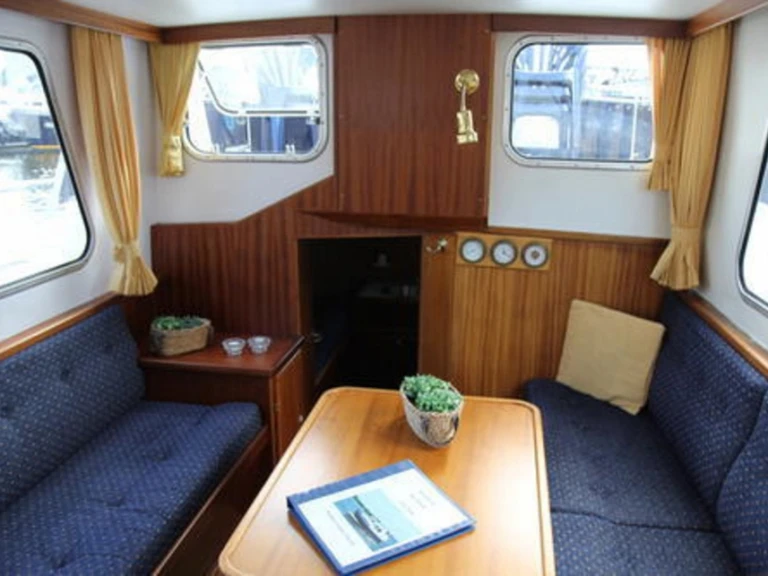 Louer Bateau à moteur avec ou sans skipper hellingskip à Gaastmeer