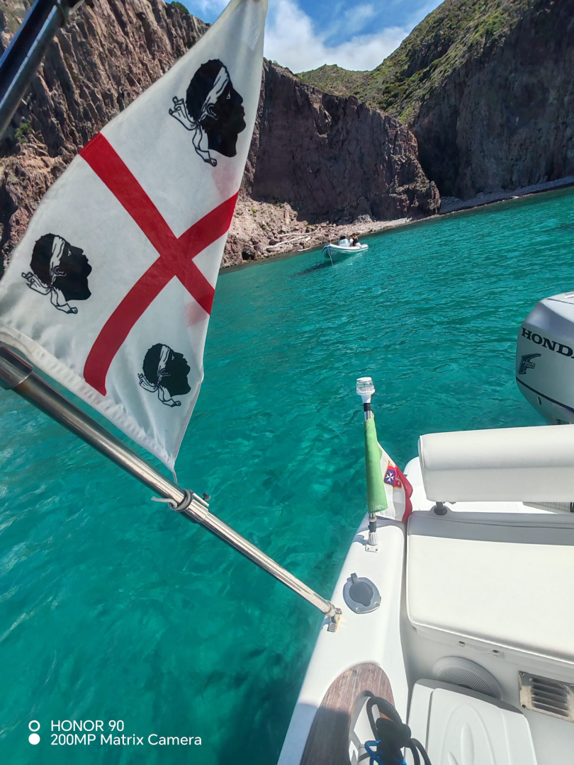 Location Bateau à moteur à Carloforte - Sessa Marine Key Largo 25