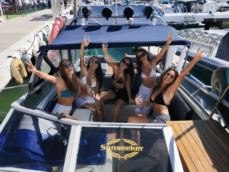Louez un Sunseeker Portofino à Fuengirola