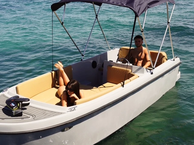Location Bateau à moteur Valory avec permis