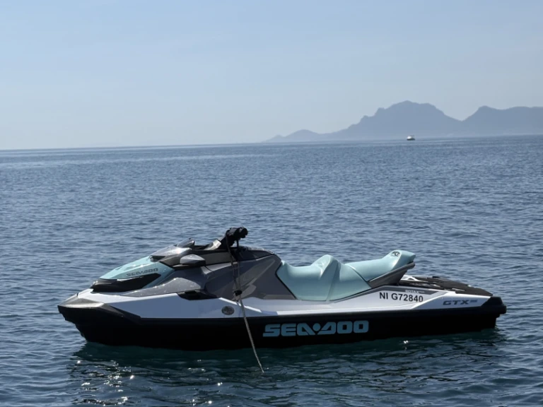 Jet ski à louer à Antibes au meilleur prix