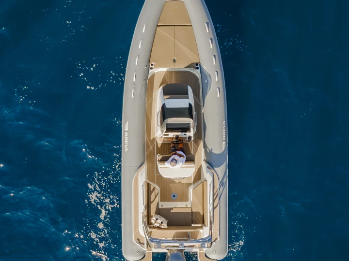Bateau à moteur à louer à Sorrento au meilleur prix