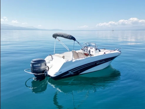 Bateau à moteur à louer à Pully au meilleur prix