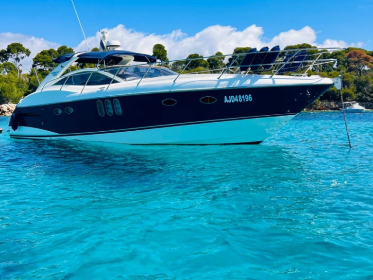 Location Bateau à moteur à Saint-Raphaël - Absolute Yachts absolut 45
