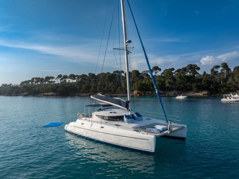 Catamaran à louer à Cannes au meilleur prix