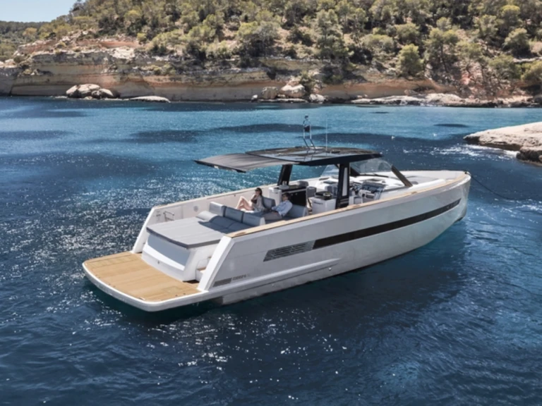 Fjord Fjord 52 Open a louer à Port de Saint Tropez