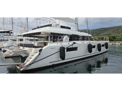 Catamaran to hire Olbia at the best price