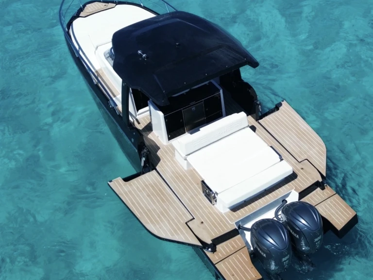 Idea Marine Idea 100 a louer à Porto Cervo