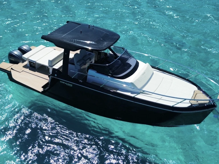 Location bateau Porto Cervo pas cher Idea 100