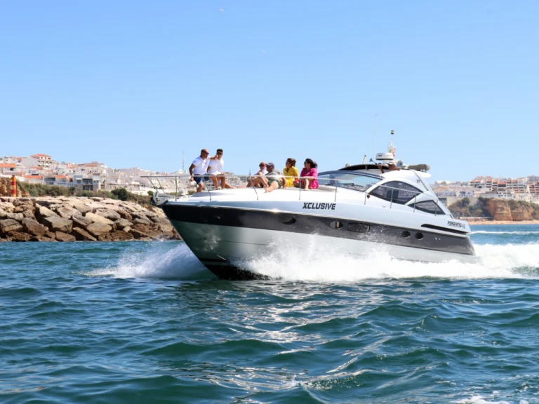 Location Yacht Pershing avec permis