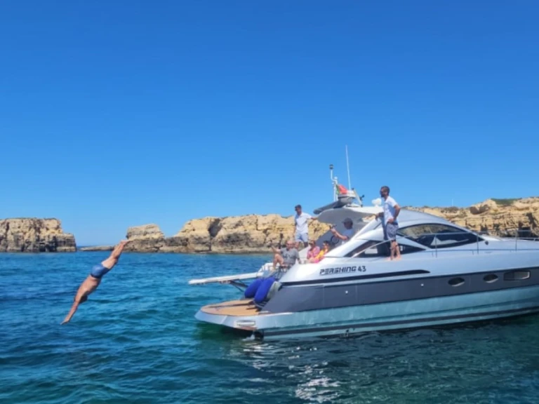 Pershing Pershing 43 HT a louer à Albufeira