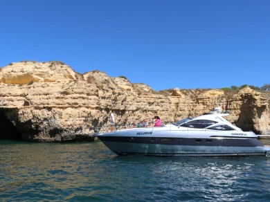 Yacht mit oder ohne Skipper Pershing mieten in Albufeira