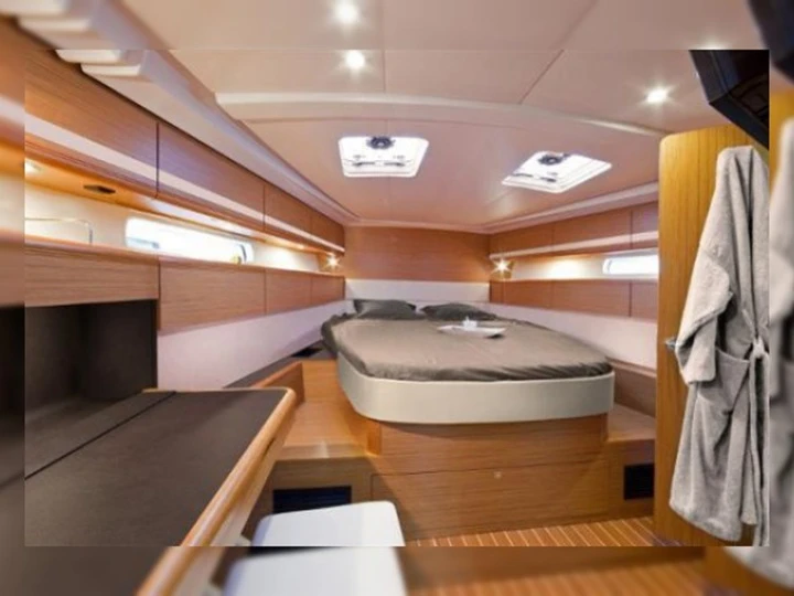 Location bateau Jeanneau Jeanneau 53 à Saint George's sur Samboat