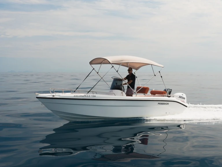 Location Bateau à moteur Poseidon avec permis