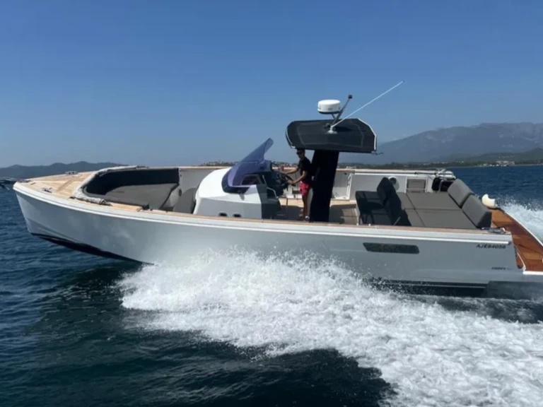 Location Bateau à moteur Fjord avec permis