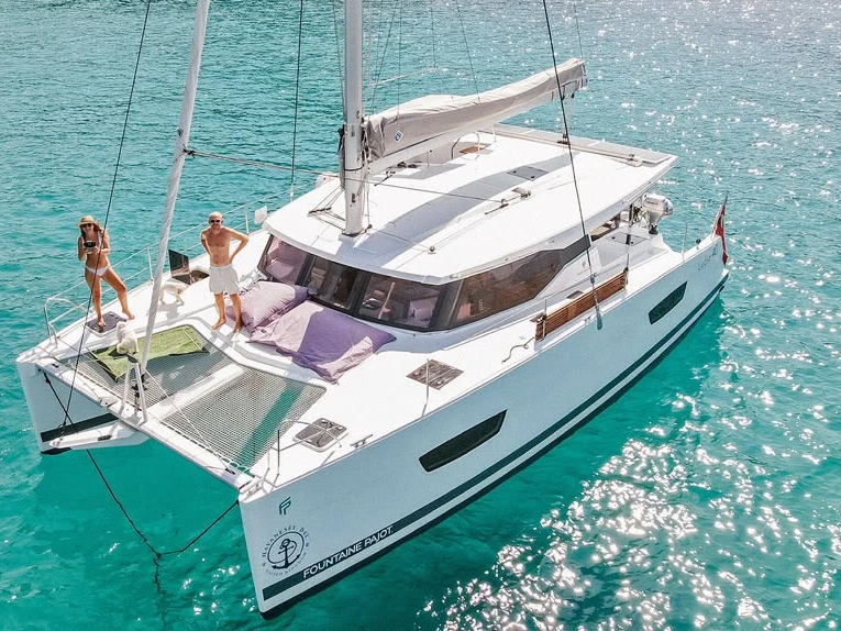 Location à Villefranche-sur-Mer - Fountaine Pajot Lucia 40 sur SamBoat