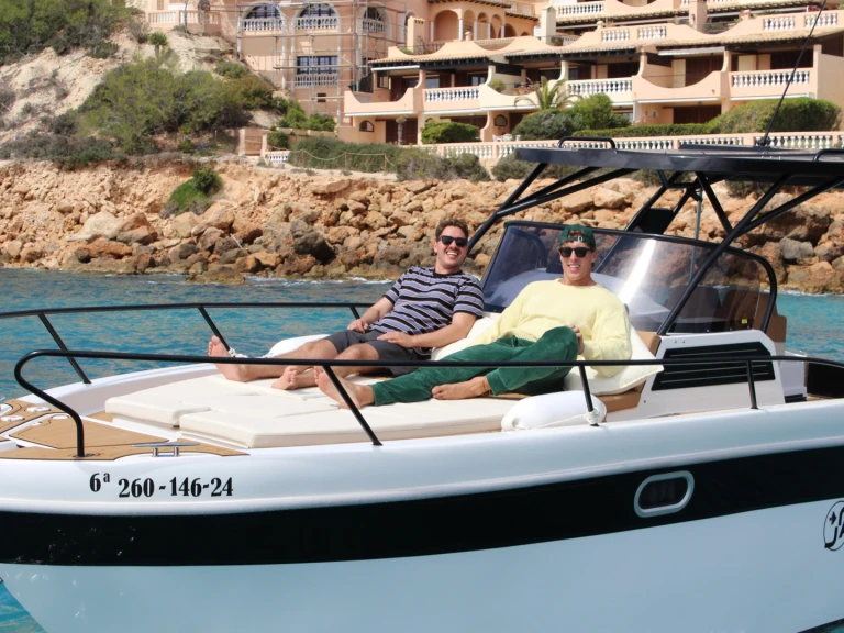 Location Bateau à moteur Saver avec permis