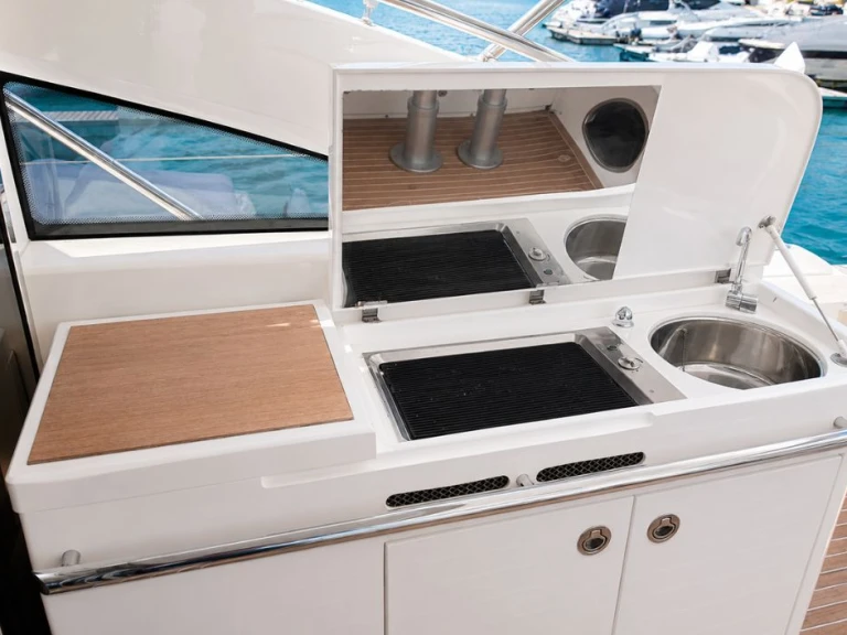 Location Bateau à moteur Princess avec permis