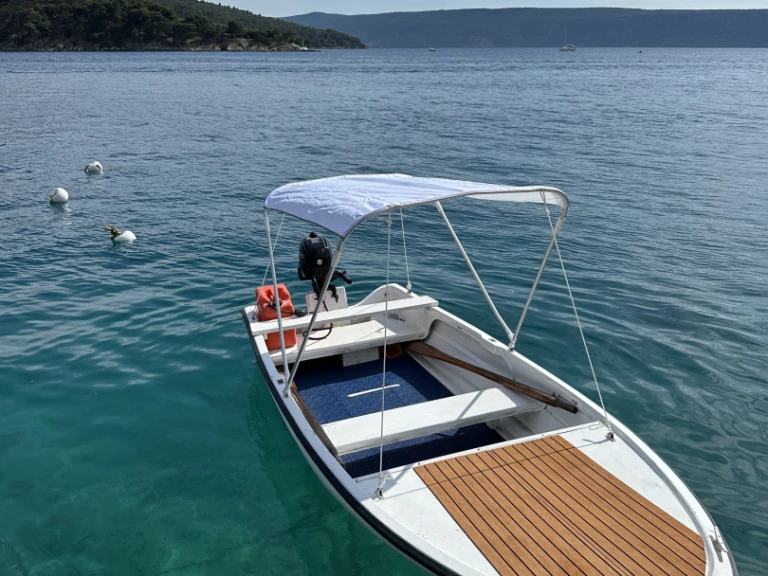 Location à Cres - Elan Elan 401 sur SamBoat