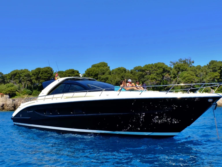 Louer Yacht avec ou sans skipper Riva à Saint-Laurent-du-Var