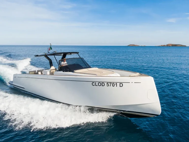 Louer Yacht avec ou sans skipper Pardo Yachts à Juan-les-Pins