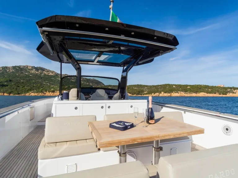 Pardo Yachts Pardo 43 a louer à Juan-les-Pins