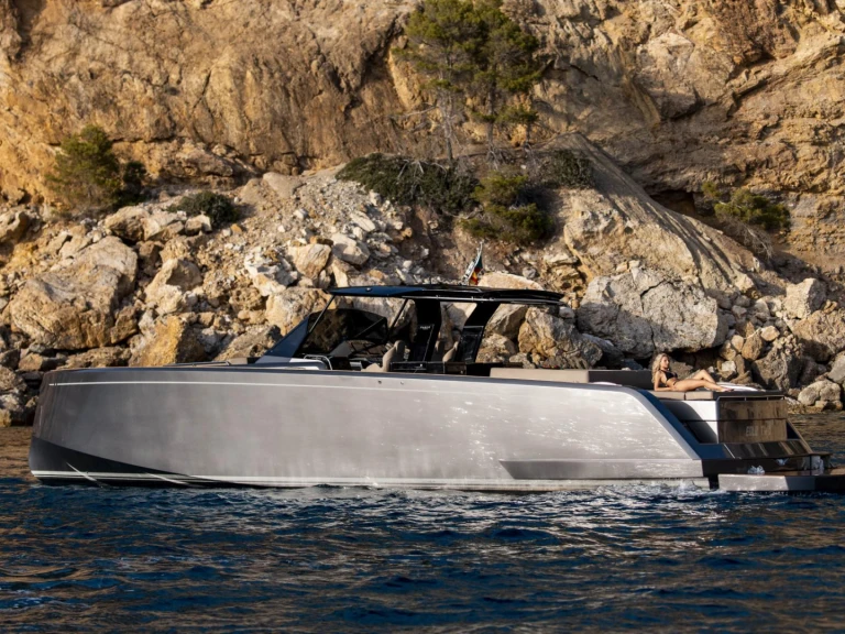 Pardo Yachts Pardo 50 a louer à Mandelieu-la-Napoule