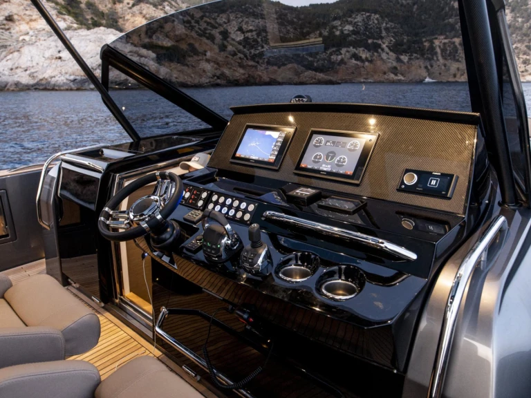 Louez un Pardo Yachts Pardo 50 à Mandelieu-la-Napoule