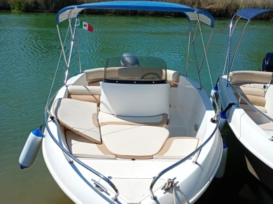 Charter a Kamarina 505 Open kamarina 505 in Siracusa on Samboat