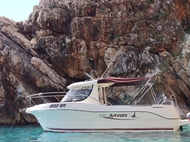 Motorboat for rent Bar at the best price