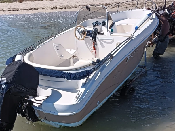 Louer Bateau à moteur avec ou sans skipper Kamarina 505 à Siracusa