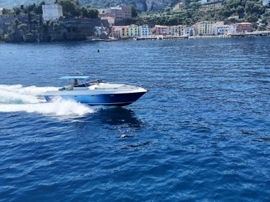 Noleggio Barca a motore con o senza skipper Zaniboni exalibur a Castellammare di Stabia